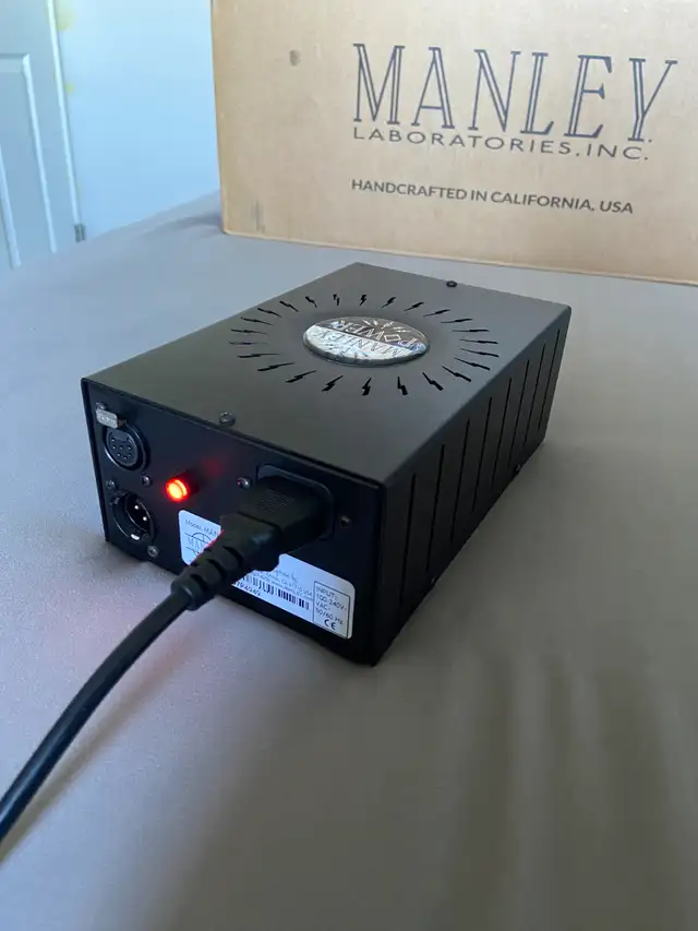 Manley Reference Cardioid Tube Condenser Microphone in Pro Audio & Recording Equipment in City of Toronto - Image 6