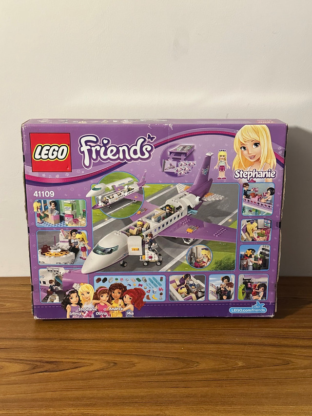 LEGO Friends Heartlake Airport (41109), Brand New In Sealed Box dans Jouets et jeux  à Ville de Montréal