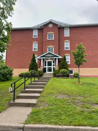 2 bedroom plus Den (Rented Pending Review)