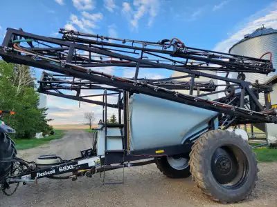 Flexicoil 68XL sprayer Pull type high clearance sprayer. " ISO controlled" 6 section shutoff, with e...