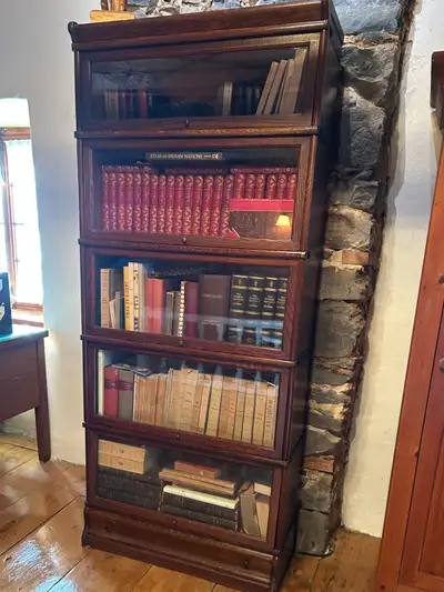 Magnifique bibliothèque ancienne de notaire (type barrister) en chêne massif, belle patine, début XX...