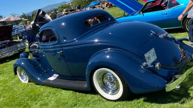 1935 Ford 3 Window Coupe in Classic Cars in Comox / Courtenay / Cumberland - Image 11
