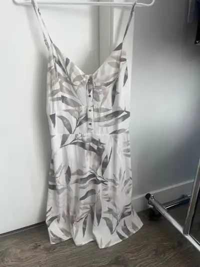 Dynamite White Floral Size Medium Dress Wedding, View more