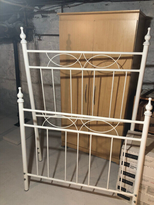 Twin metal fourposter bed with frame Beds & Mattresses Kingston