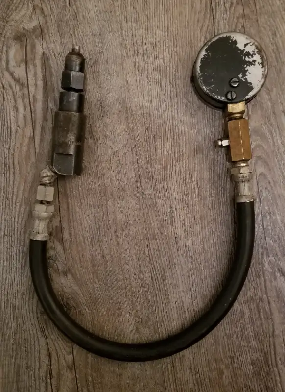 Vintage Marsh Instrument Co. Pressure Gauge with components in Other Business & Industrial in Longueuil / South Shore - Image 5