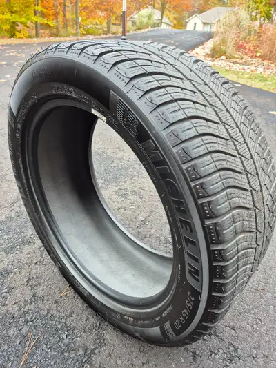 Near mint 275/45R20 high performance Michelin Pilot Alpin 5 winter tires. Set of 4. Only used 1 seas...