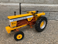 1/16 MINNEAPOLIS MOLINE G-1000 Farm Toy Tractor