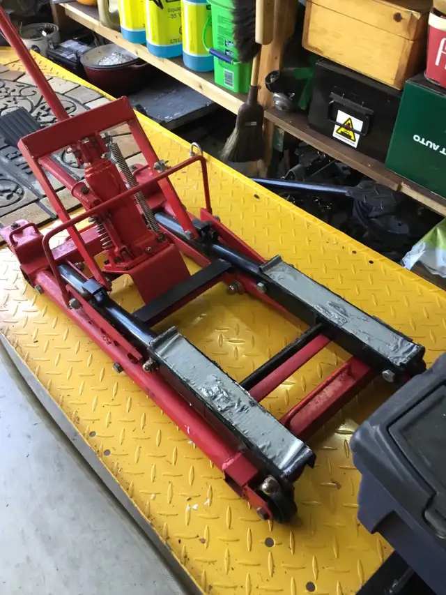 Mobile Motorcycle lift jack  in Hand Tools in Norfolk County - Image 4
