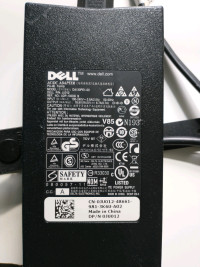 Original Dell DA130PE1-00 AC Adapter 19.5V 130W - mint condition