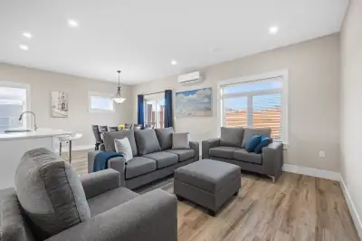 Beautiful Townhouse in East Royalty