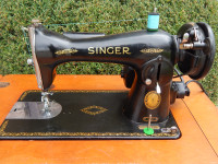 Working 1954 Singer Sewing Machine For Sale