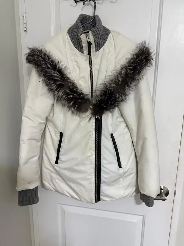 women’s jacket in Women's - Other in City of Toronto - Image 5