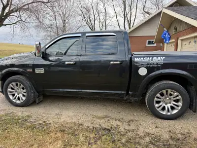 Longhorn. Drop down, running boards new tunnel cover rad flush and tranny flush just done 200,000 km...