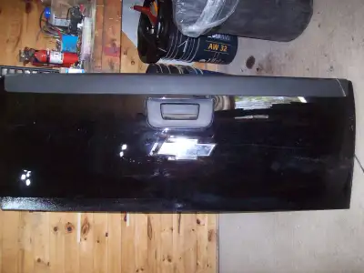 good shape i put a2014 box on my truck. i just had it painted. $300.00.call 902 644 1303 or 902 212...
