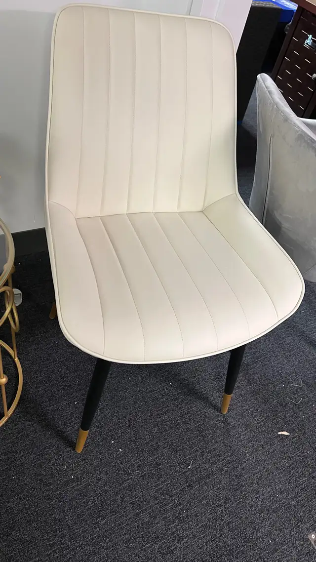 restaurant dining chairs in Chairs & Recliners in Markham / York Region - Image 7