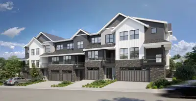 2 bath+den, 2.5 bath Executive Townhouse in Crestmont