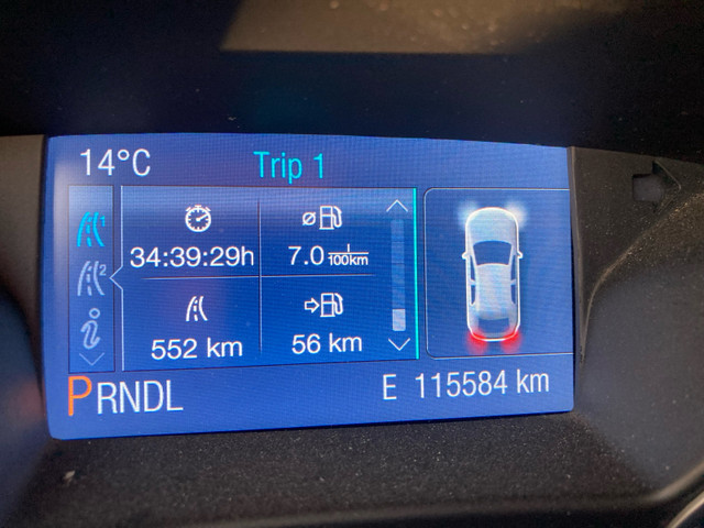 Ford 2014 focuse - Low kilometres  in Cars & Trucks in Edmonton - Image 3