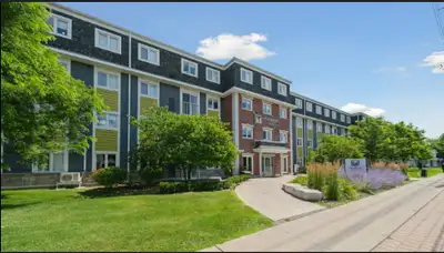 Student Residence in Foundry 1805 [LEASE  TAKEOVER]