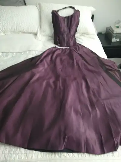 Robe de Soirée, View more