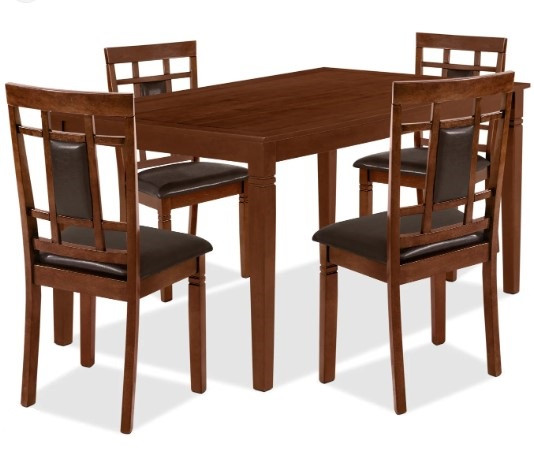 Table and 4 Chairs in Dining Tables & Sets in Hamilton