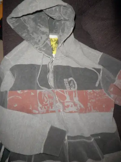 Volcom Mens Medium Hoodie, View more