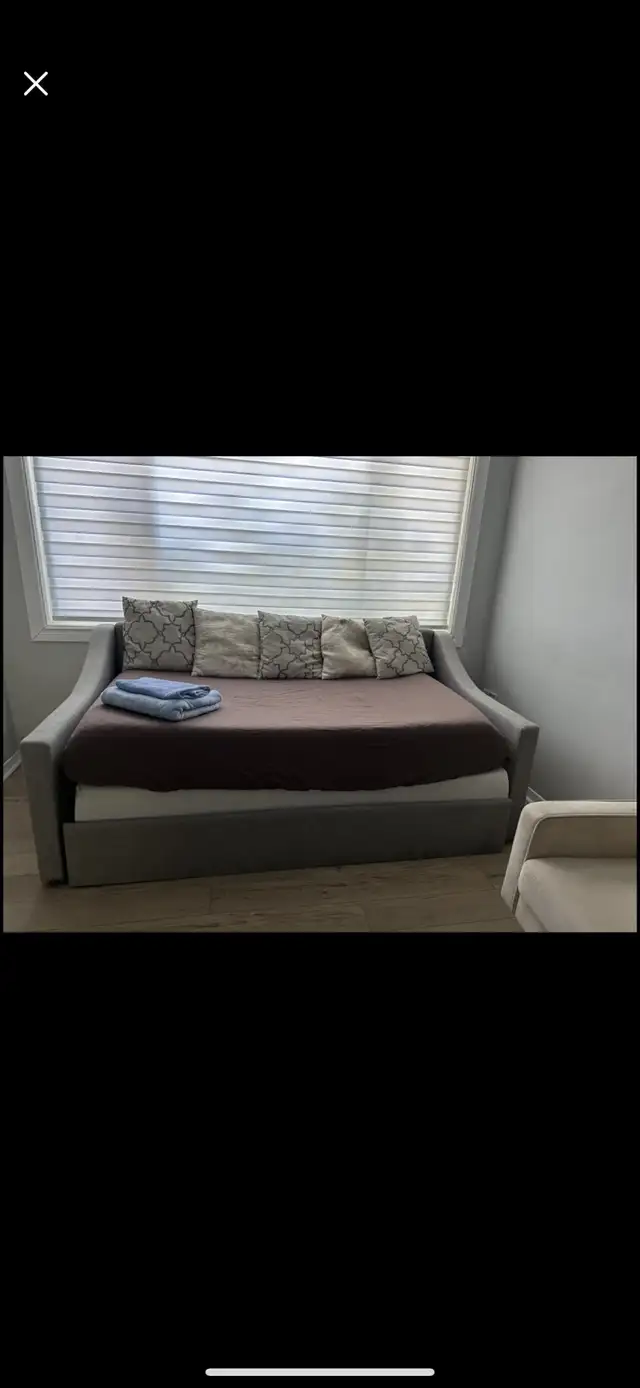 sofa bed in Couches & Futons in Kingston - Image 3