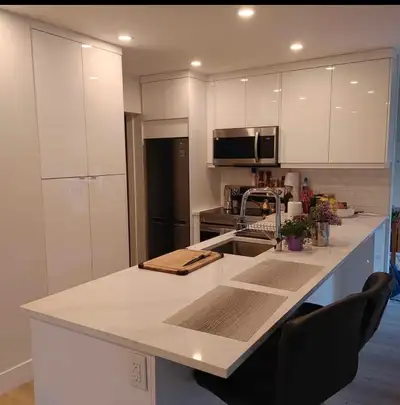 Beautiful and modern 2 bed 1 bath duplex with a huge deck.