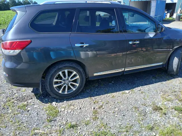 2013 Nissan Pathfinder SL