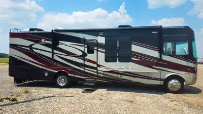 2014 Forest River Georgetown XL 378 – 37’ Class A Motorhome – $79,900 Well-maintained, fully loaded...