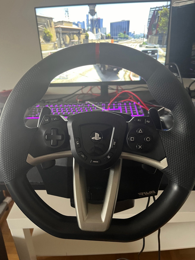 Steering wheel HORI RACING WHEEL APEX PS5/PS4/PC in Sony Playstation 5 in Markham / York Region