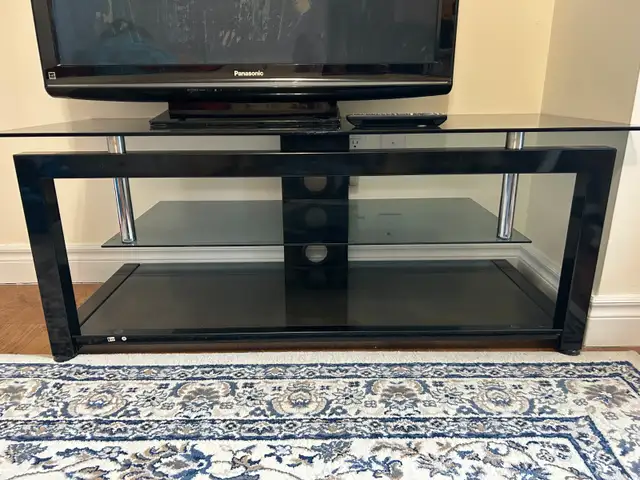 TV stand with 3 levels of glass and metal. in Desks in City of Toronto - Image 4
