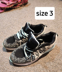 kids shoes size 3 and size 4