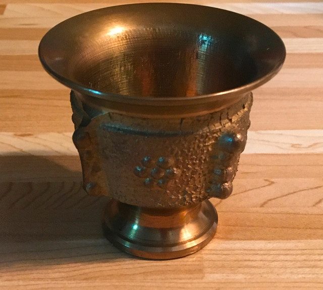 Petit pot décoratif en laiton (brass). dans Art et objets de collection  à Trois-Rivières - Image 2
