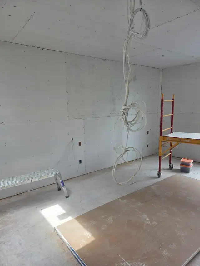 Drywall/Framing/mudding/Taping available for work415732464720947202