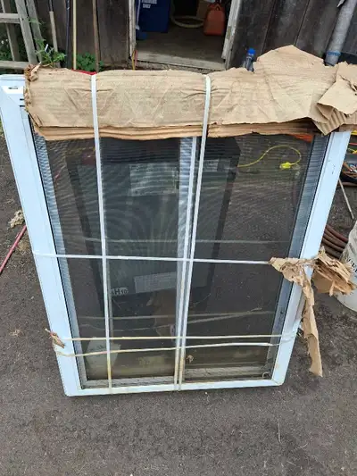 vinyl window, View more