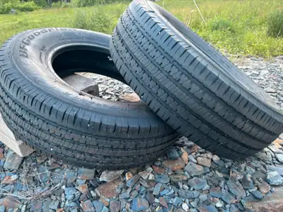 2 225/76/16 BFGOODRICH Commercial T/A’s asking $150