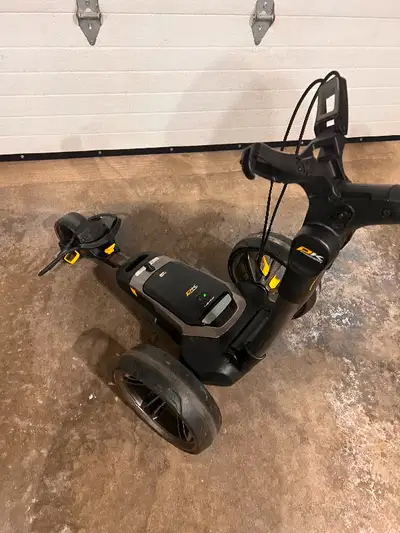 Excellent shape Electric PowaKaddy with GPS, scorecard holder, umbrella holder available. New $1650+...