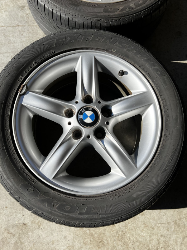 BMW 5 spoke alloy wheels, nice condition in Tires & Rims in Leamington