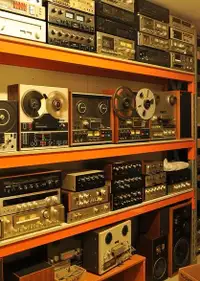 $$ Looking to buy vintage stereo / audio equipment $$