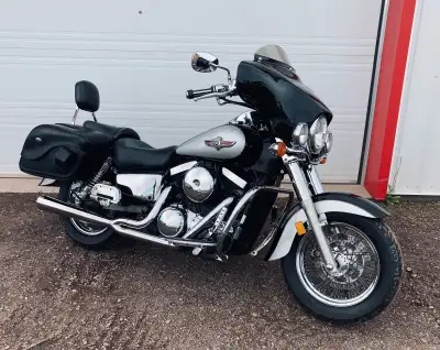 2006 Kawasaki vn 1500 classic Lots of accessories Very well kept and maintained 2nd owner Message fo...