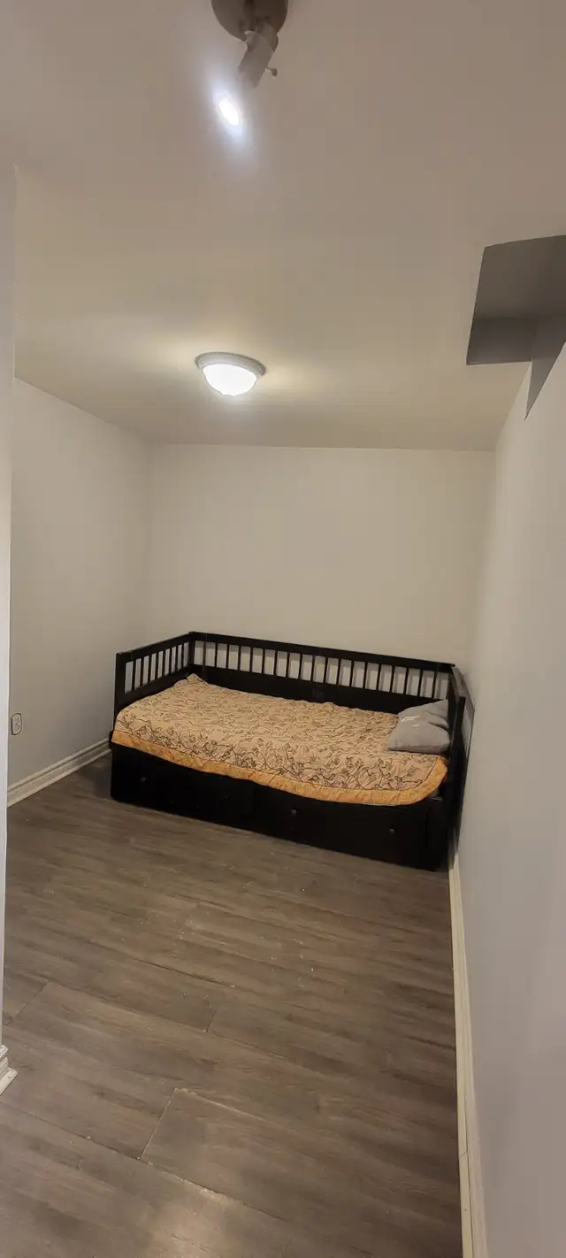 Basement for rent in Long Term Rentals in Markham / York Region - Image 13