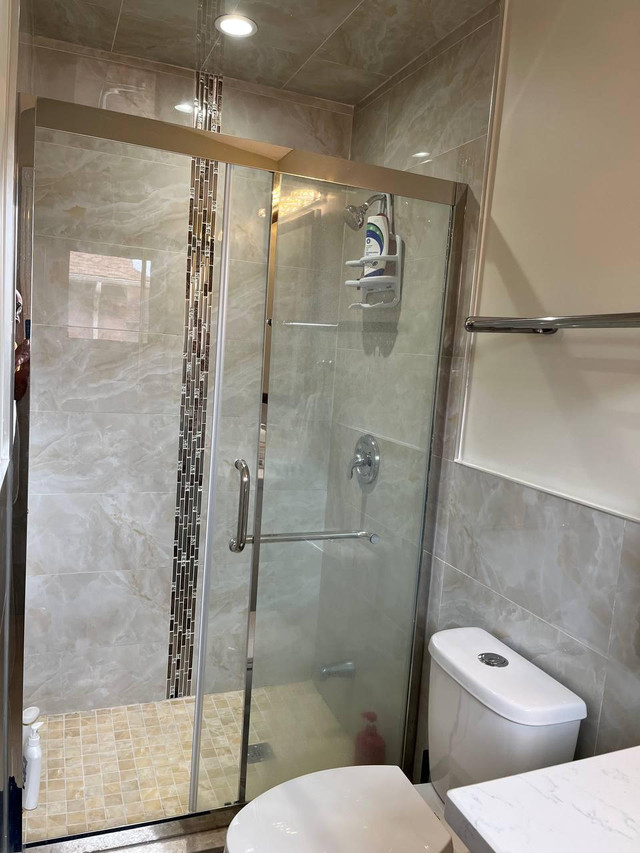 Spacious, Furnished Master Bedroom for Rent in Room Rentals & Roommates in Markham / York Region - Image 2