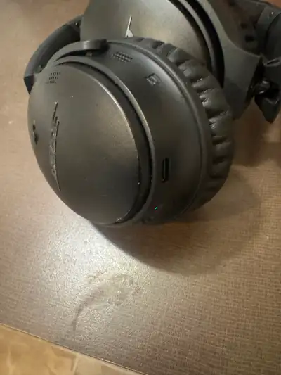 Casque d'écoute Bose Quietconfort 35 en excellent état, View more