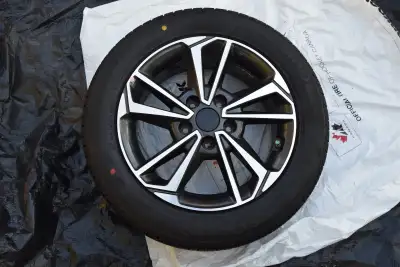 4likenew205/55r16 Kumho Solus TA31 wheels 5x114.3 TPMS Sensores ,in excellent Condition will fit any...