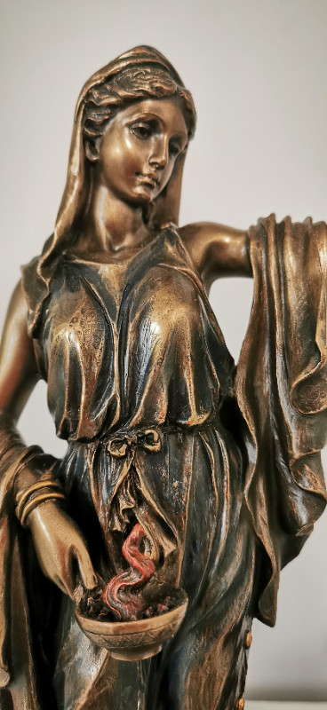 Ancient Greek Goddess Hestia in Arts & Collectibles in City of Toronto - Image 3