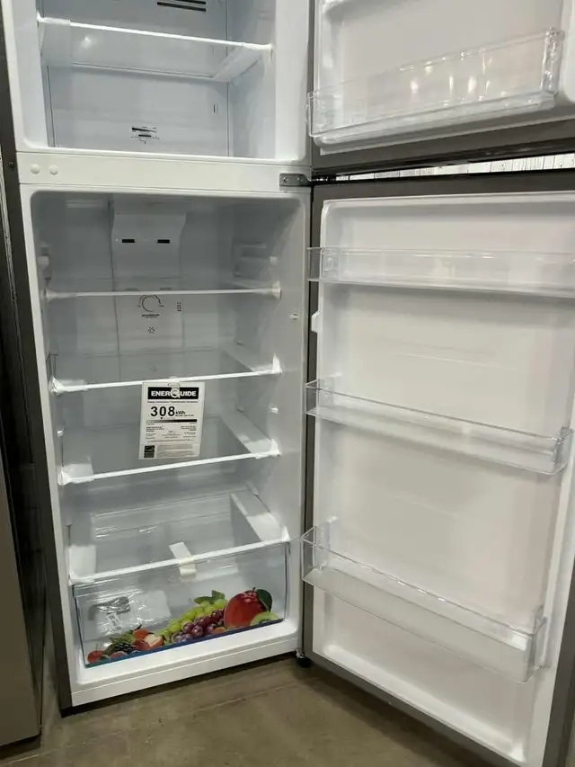 Econoplus Halifax Big Sale Hisense Fridge 24in Top Freezer in Refrigerators in City of Halifax - Image 3