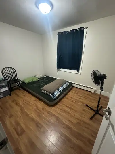 Private room is available in a 2-bedroom apartment from June 1. • Rent: $560/month • Extras: Utiliti...