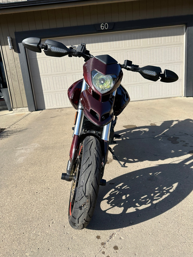 2012 Ducati Hypermotard 796 Supermoto in Sport Bikes in Edmonton - Image 4