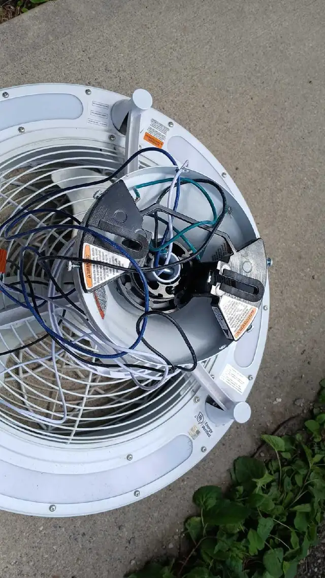 Light LED and Ceiling Fan 22"540707780370769921