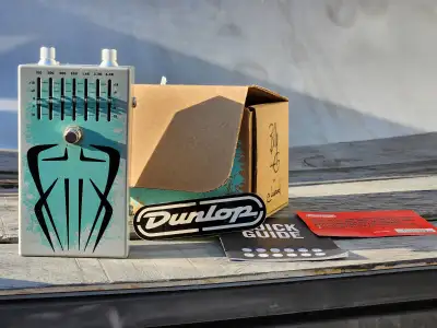 Dunlop Billy Gibbons BFG07 Siete Santos Octavio Fuzz Pedal, View more